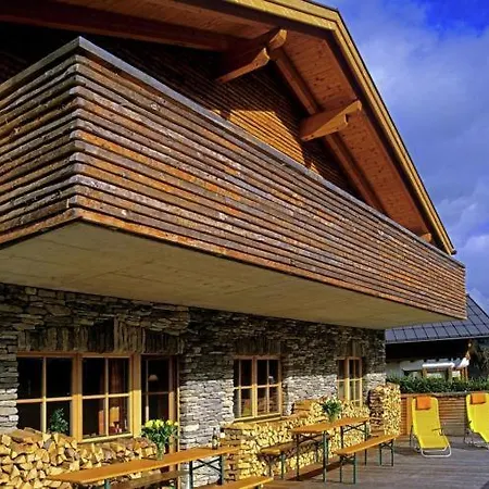 Dağ evi Alpinum Sankt Anton am Arlberg